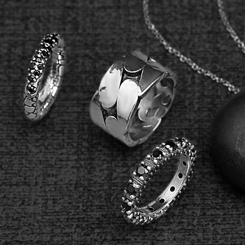Anello Fedina Texture Sirena con Pavé in Pietre Naturali in Argento 925