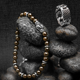 Bracciale Elastico con Pietre Naturali ed Elemento Testa Serpente in Argento 925