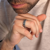 Anello a Fascia Texture Corda 'Memento Audere Semper' in Argento 925